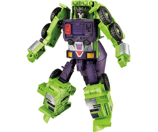 Illustration for article titled The Gigantic New Devastator Towers Over All Other Transformers